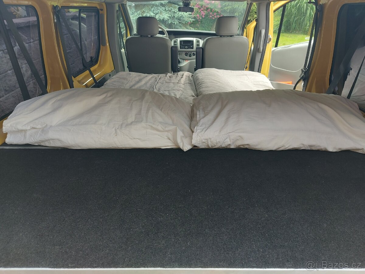 Renault Trafic Passenger -Long 2.0 dCi 84 kw, - 16