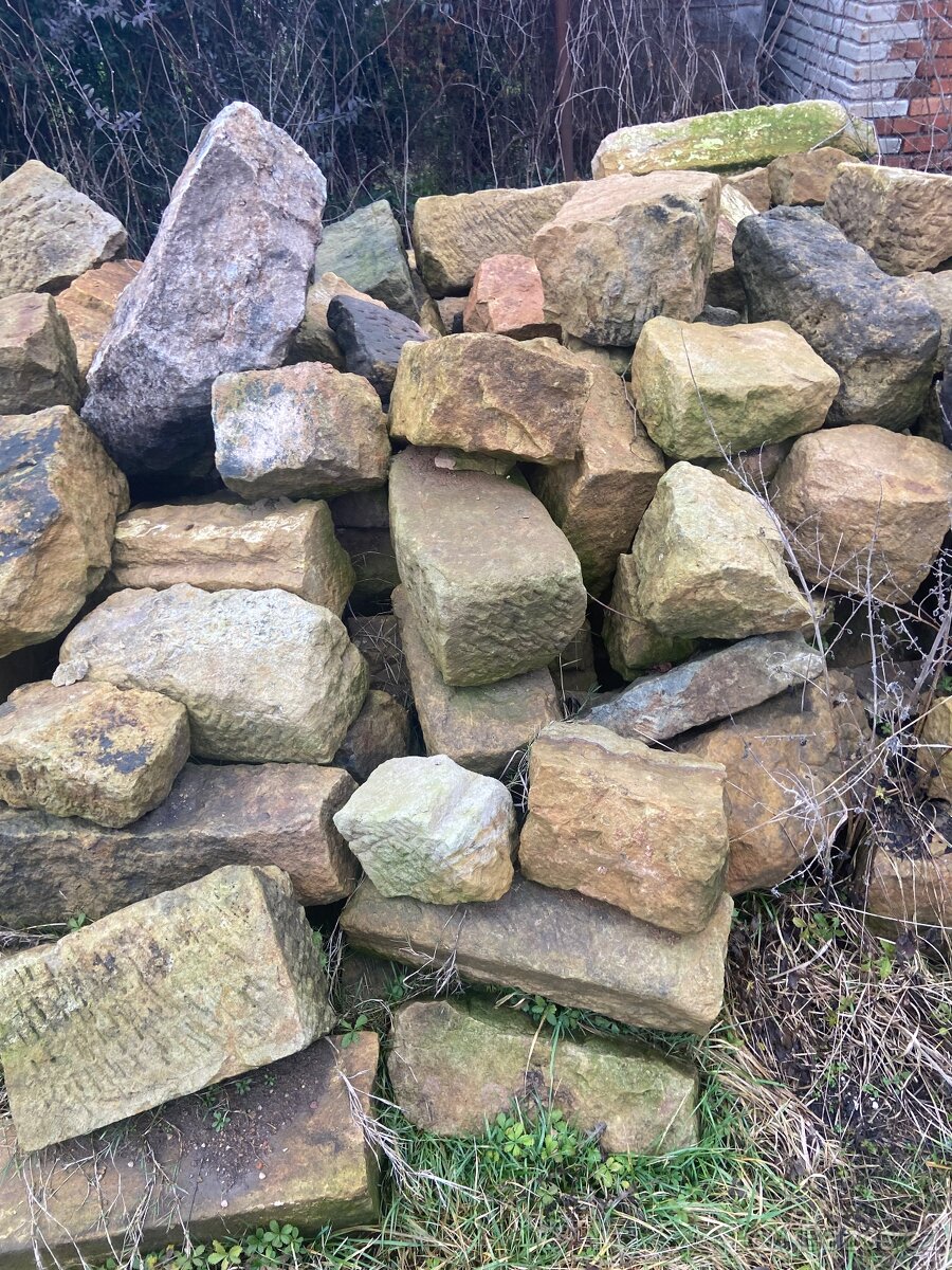 Prodám pískovec, kameny, bloky, schody, dlaždice, sloupky - 16