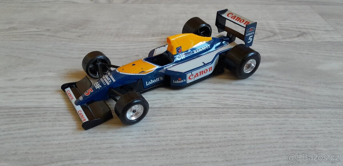 autíčka - modely Bburago 1/24 starší na díly - 16