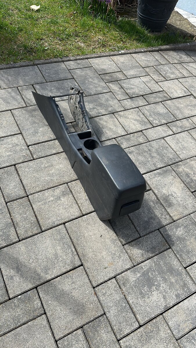 Predám dvere Blantik nárazník Corolla E12 2002-2006 - 16