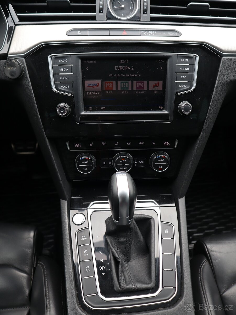 Volkswagen Passat Alltrack 2.0 TDI DSG 4x4, R.11/2016 - 16