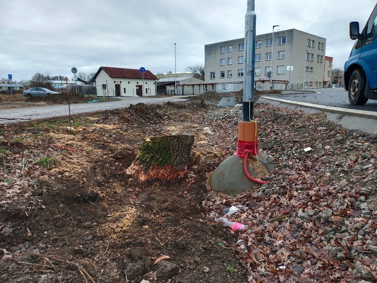 FRÉZOVÁNÍ - ODSTRAŇOVÁNÍ PAŘEZŮ - 16