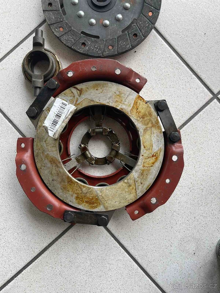 Turbína na Belarus 920 motor MMZ D243,čerpadlo naftové. - 16