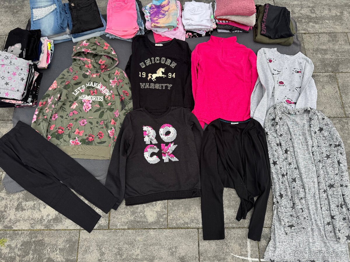 Dívčí oblečení vel. 142-158, větší množství - 16