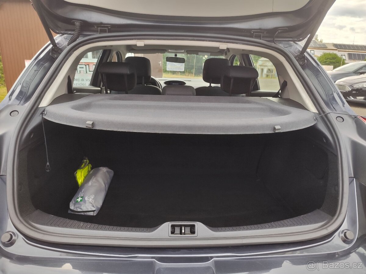 Renault Megane 1.6,16V,74kw.R.V.11/2012.STK Nová.Km 120 500 - 16