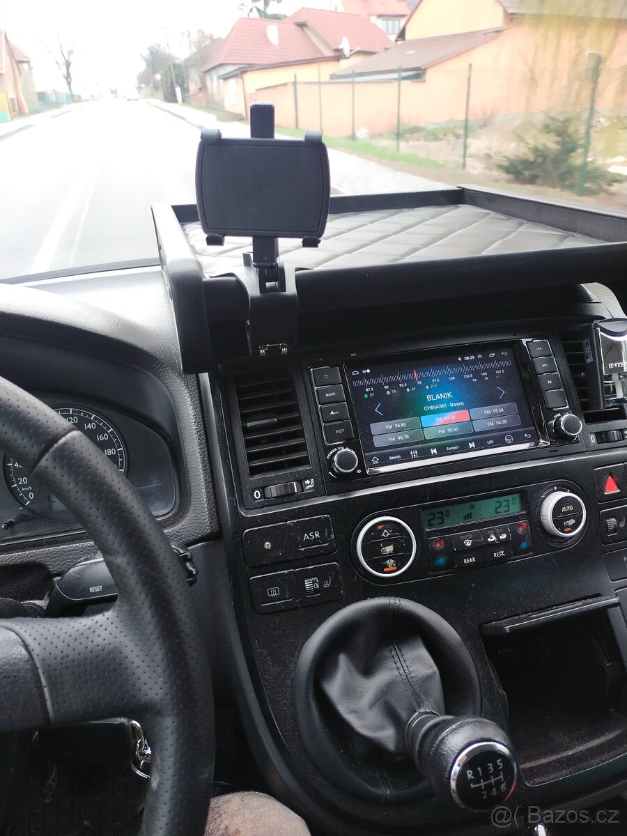 Volkswagen Multivan T5.1 Highline - 16