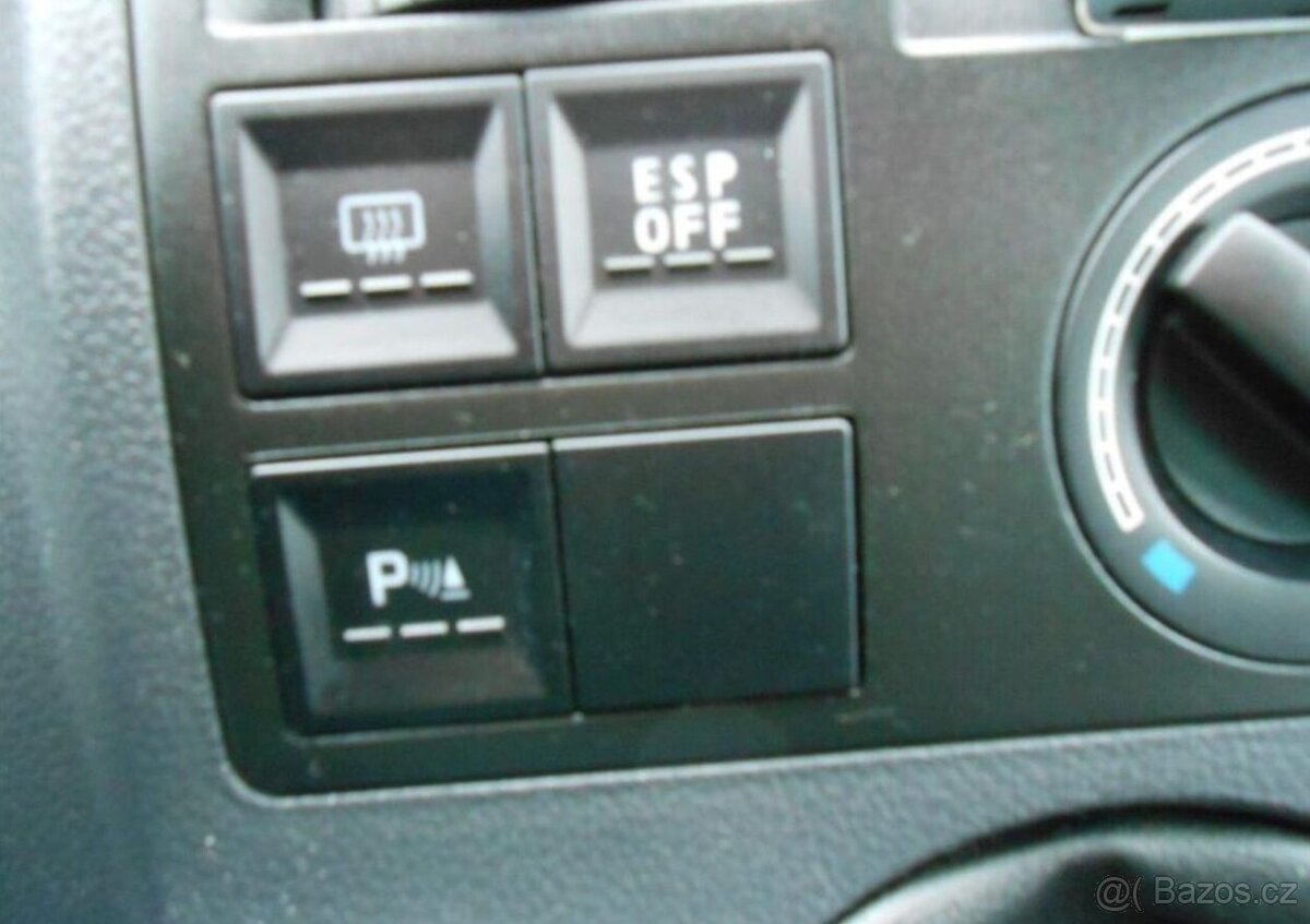 Volkswagen Multivan 1,9 TDI 92 kW 7Míst.Serviska nafta - 16