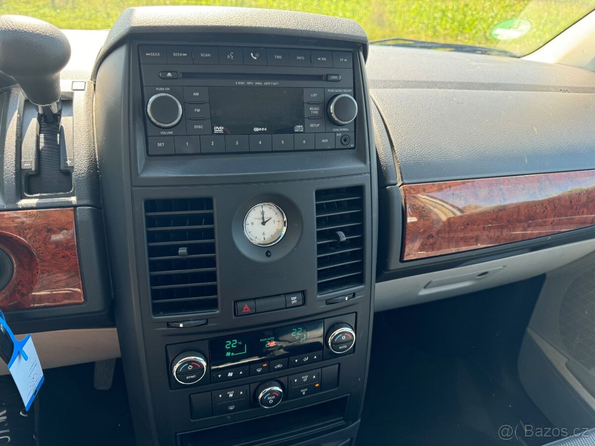 Chrysler Grand Voyager RT 3.8 V6 EU 2009 - 16