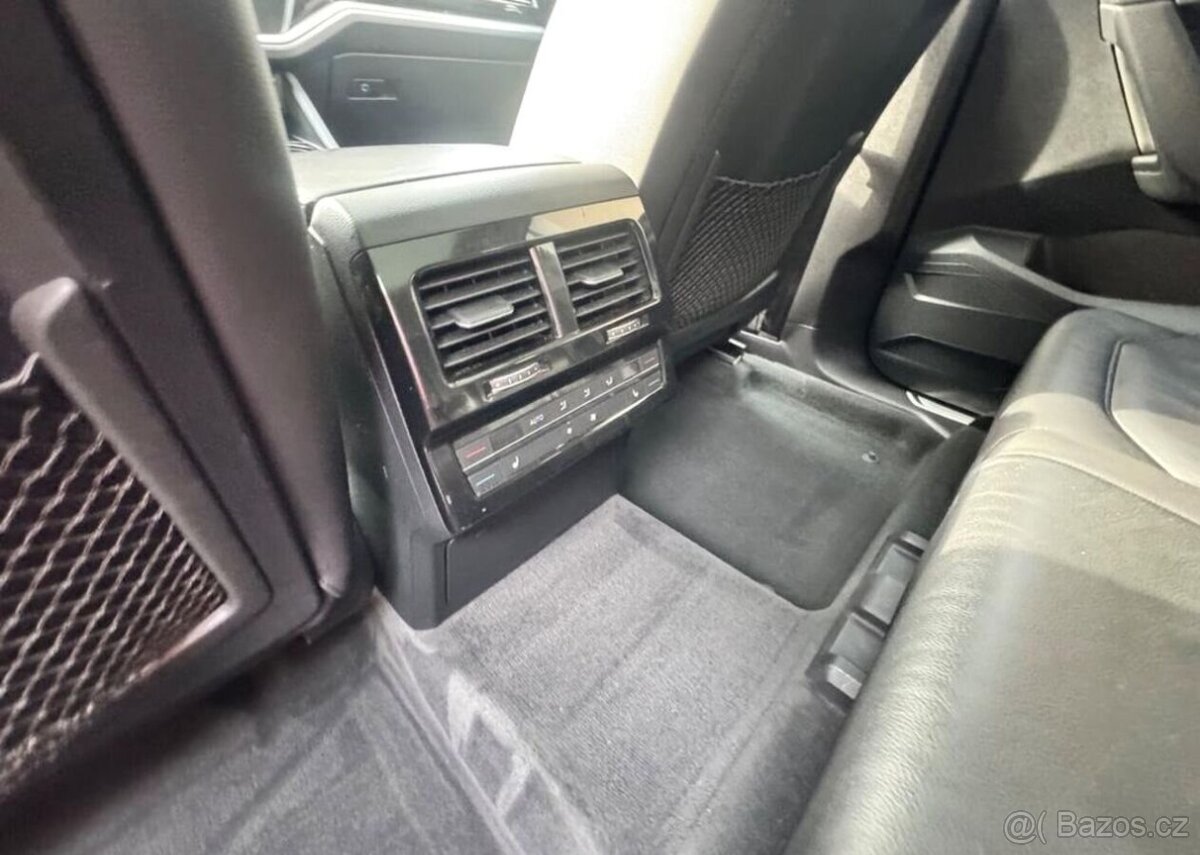 Volkswagen Touareg, 3,0TDi/V6 /210Kw DPH ,fullLED - 16