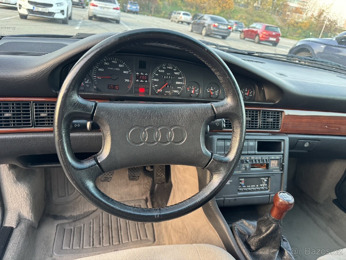 Audi 100 C3 2.2E - 16