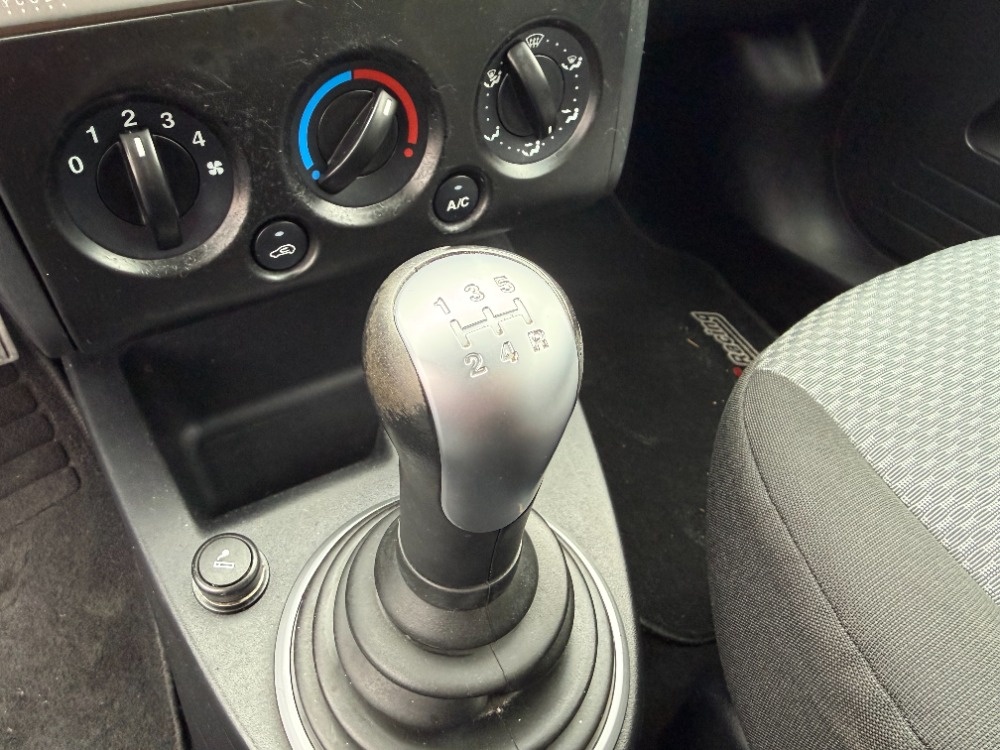 Ford Fusion 1.6i 74Kw Plus - 16