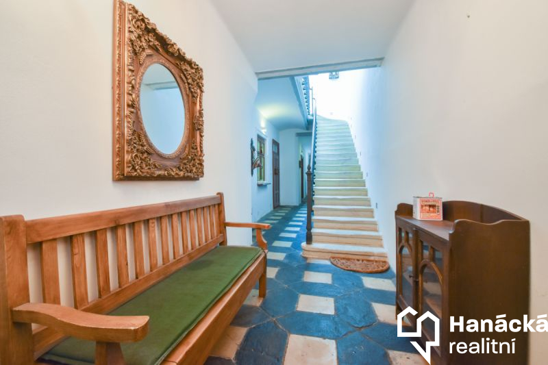 Zrekonstruovaný dům v centru Olomouce, ul. Šemberova - 16