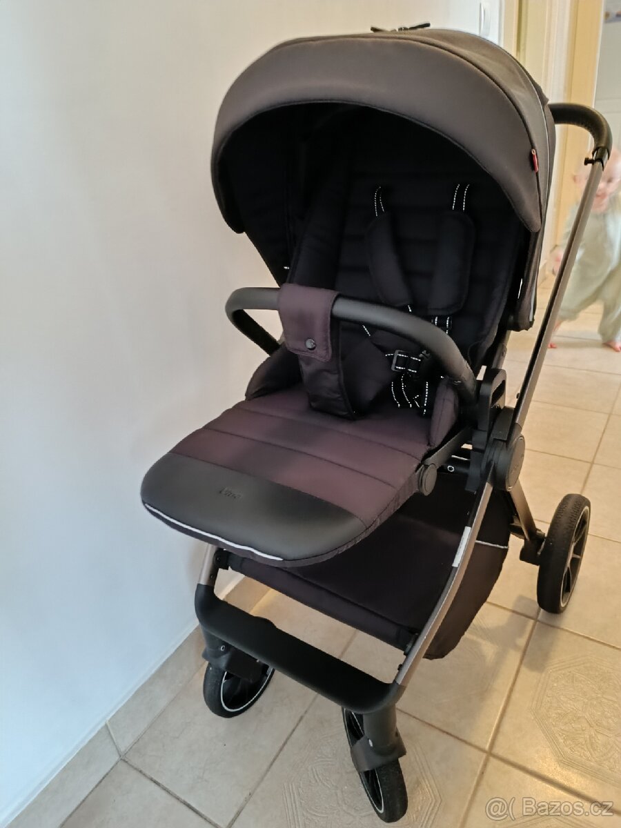 Kočárek Carrello Ultra - 16