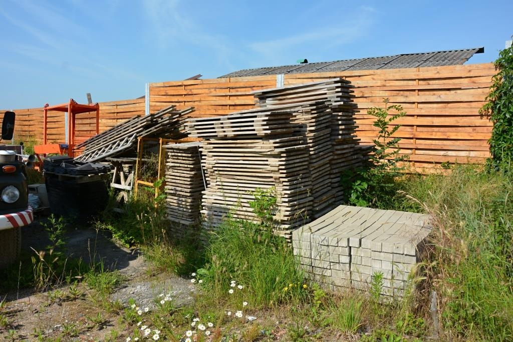 Soubor lešení - 16