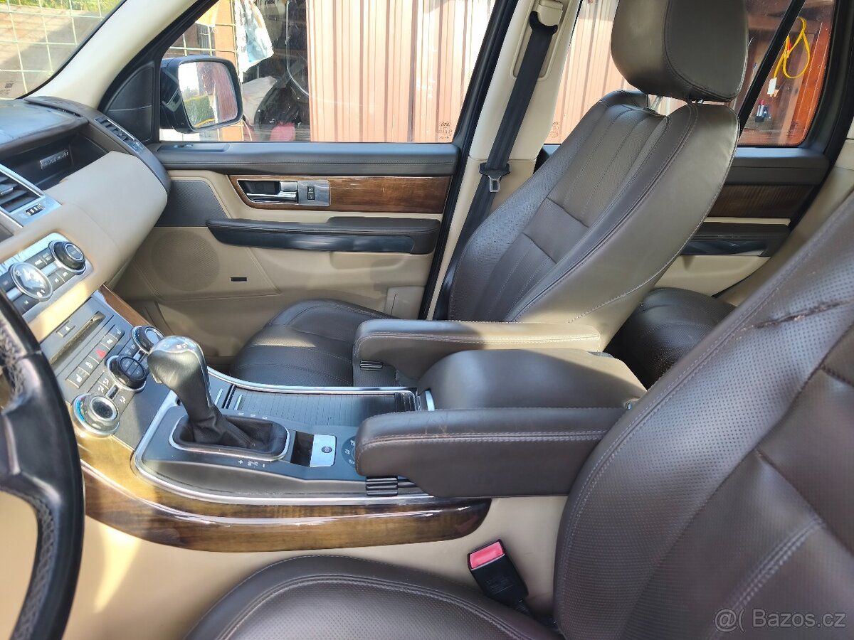 Rover Range zlevňeno - 16