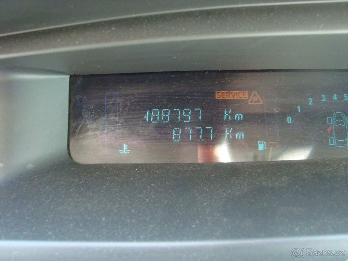 Renault Megane Scenic 1,6 - 16