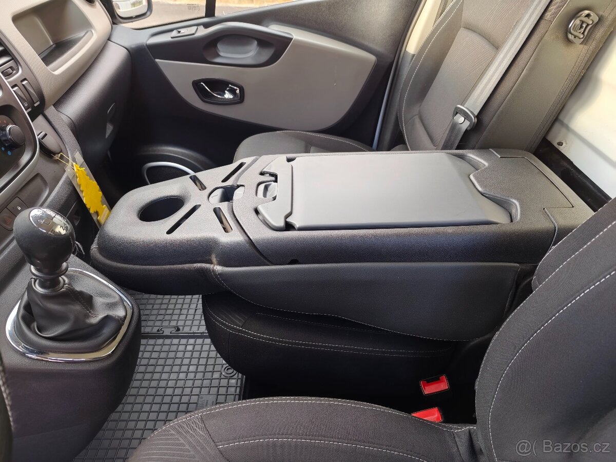 RENAULT TRAFIC 1.6 89kW ROK 2017 ODPOČET DPH - 16