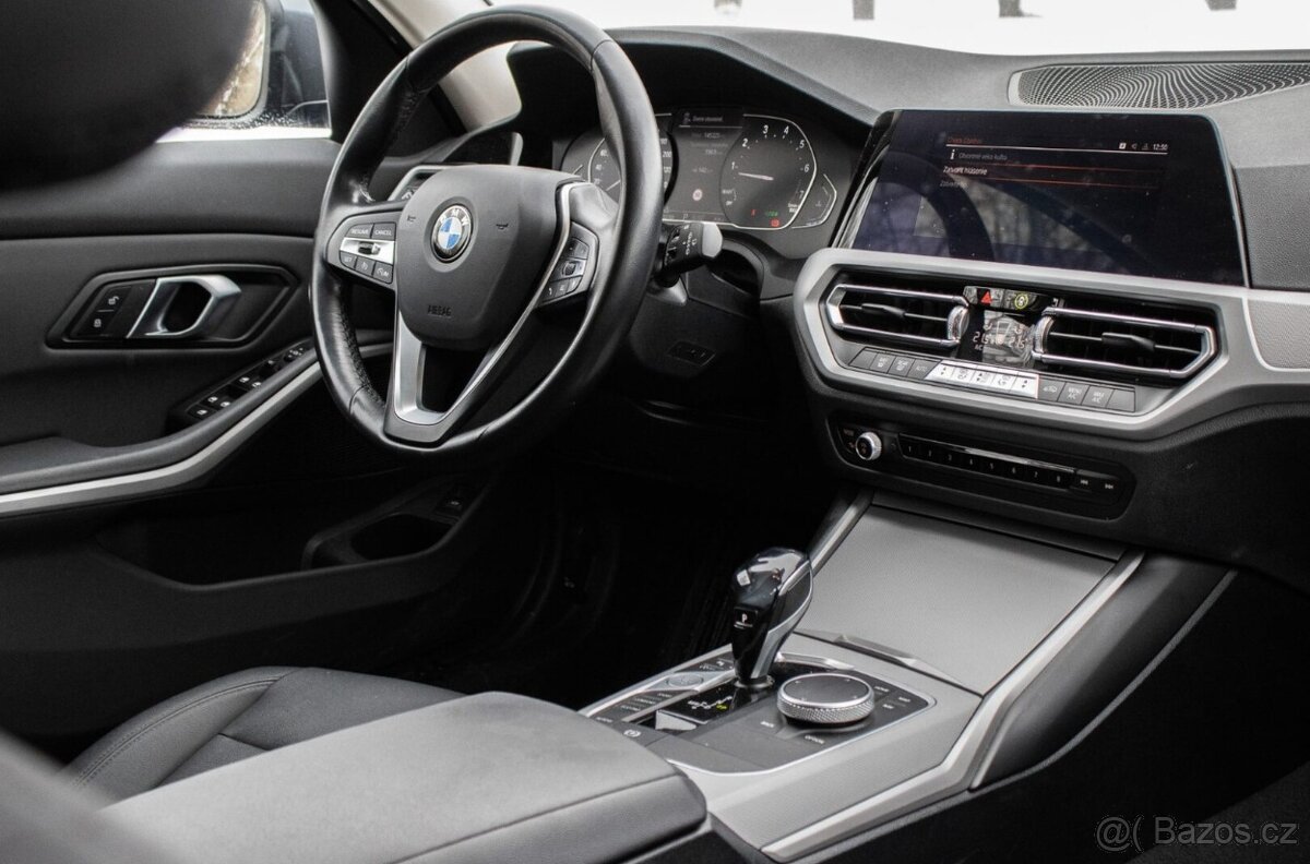 BMW Rad 3 Touring 318i A/T - 16