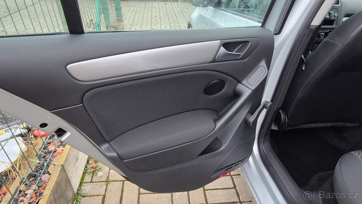 Volkswagen Golf VI 2,0 TDI - 16