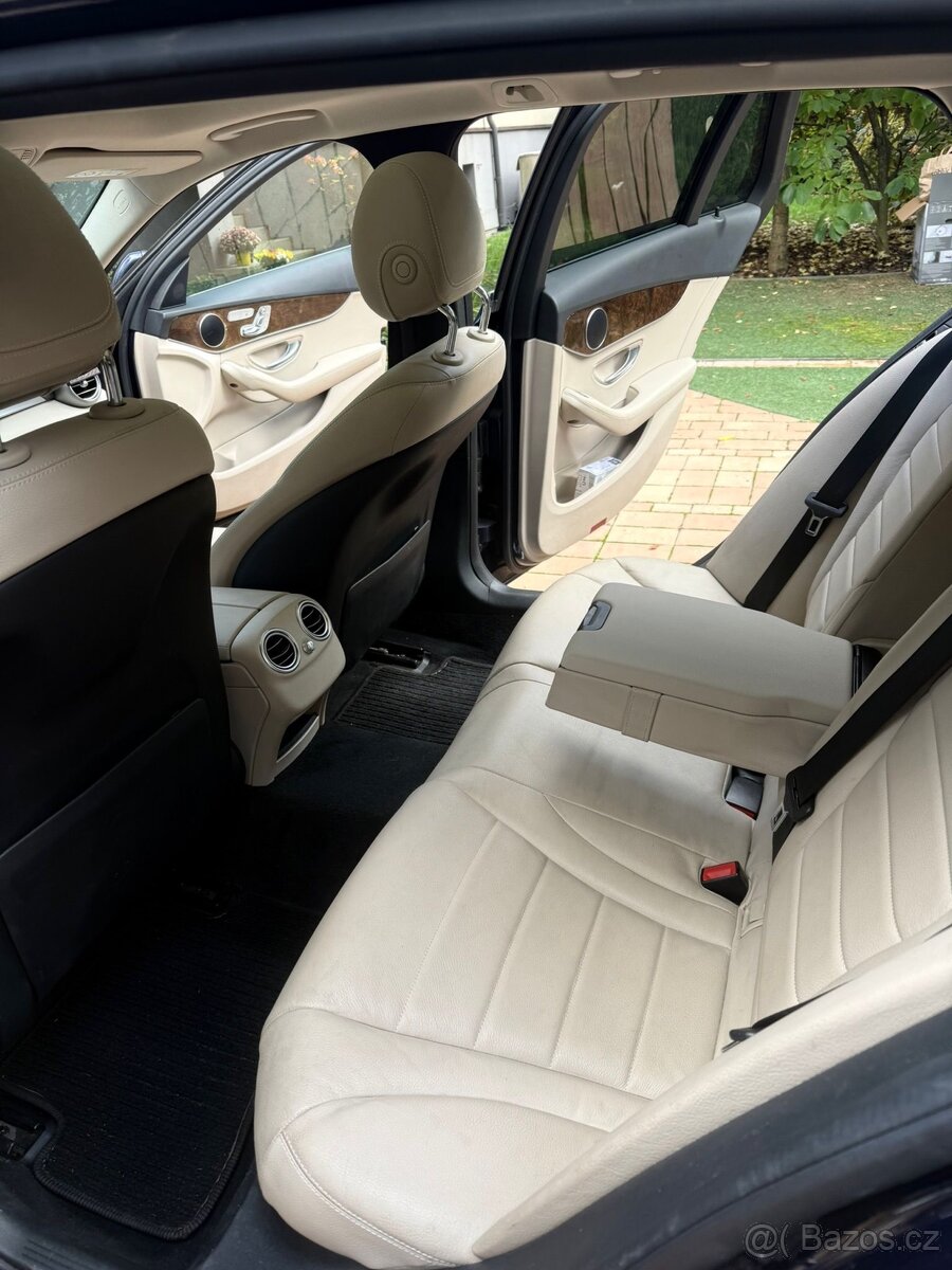 Mercedes-Benz C 250 D 4MATIC DPH - 16