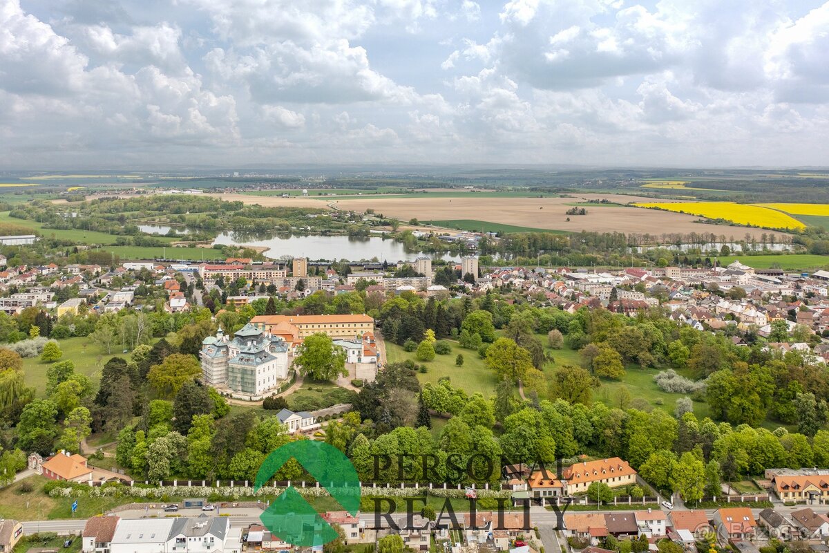 Prodej byty 3+kk, 92 m², zahrádka 215,8 m2, terasa 12,4 m2 - - 16