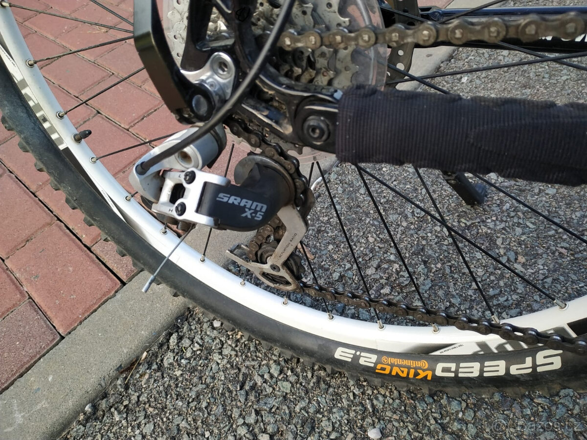 Carrera Banshee - full, celopéro, celoodpružené kolo - 16