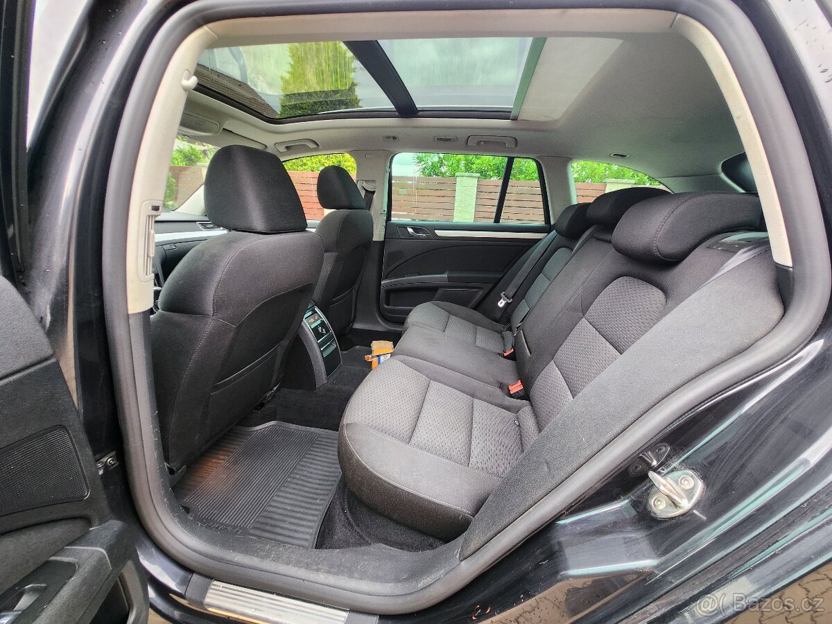 Škoda Superb II Combi 2.0TDI 125kW DSG panorama rozvody - 16