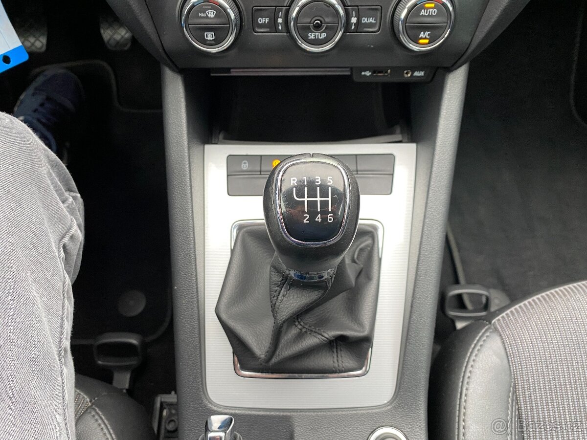 Škoda Octavia, 1.4 TSI 103kW-ELEGANCE-103TKM - 16