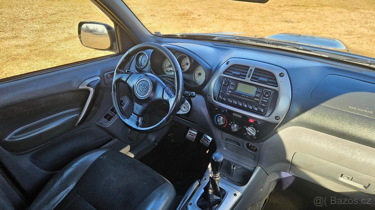 TOYOTA RAV4 2.0D 4X4 AWD Tažné - 16