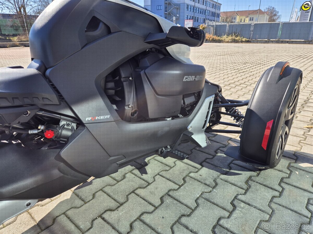 CAN-AM Ryker rally Edition 900 - 16