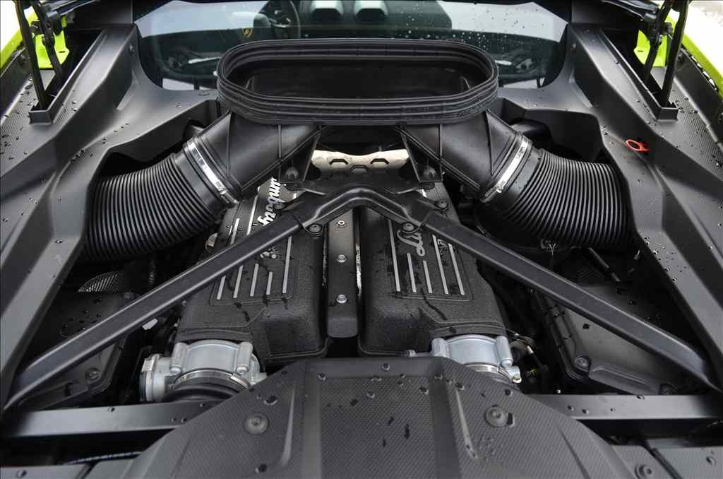 Lamborghini HURACÁN STERRATO LP 610 - 16