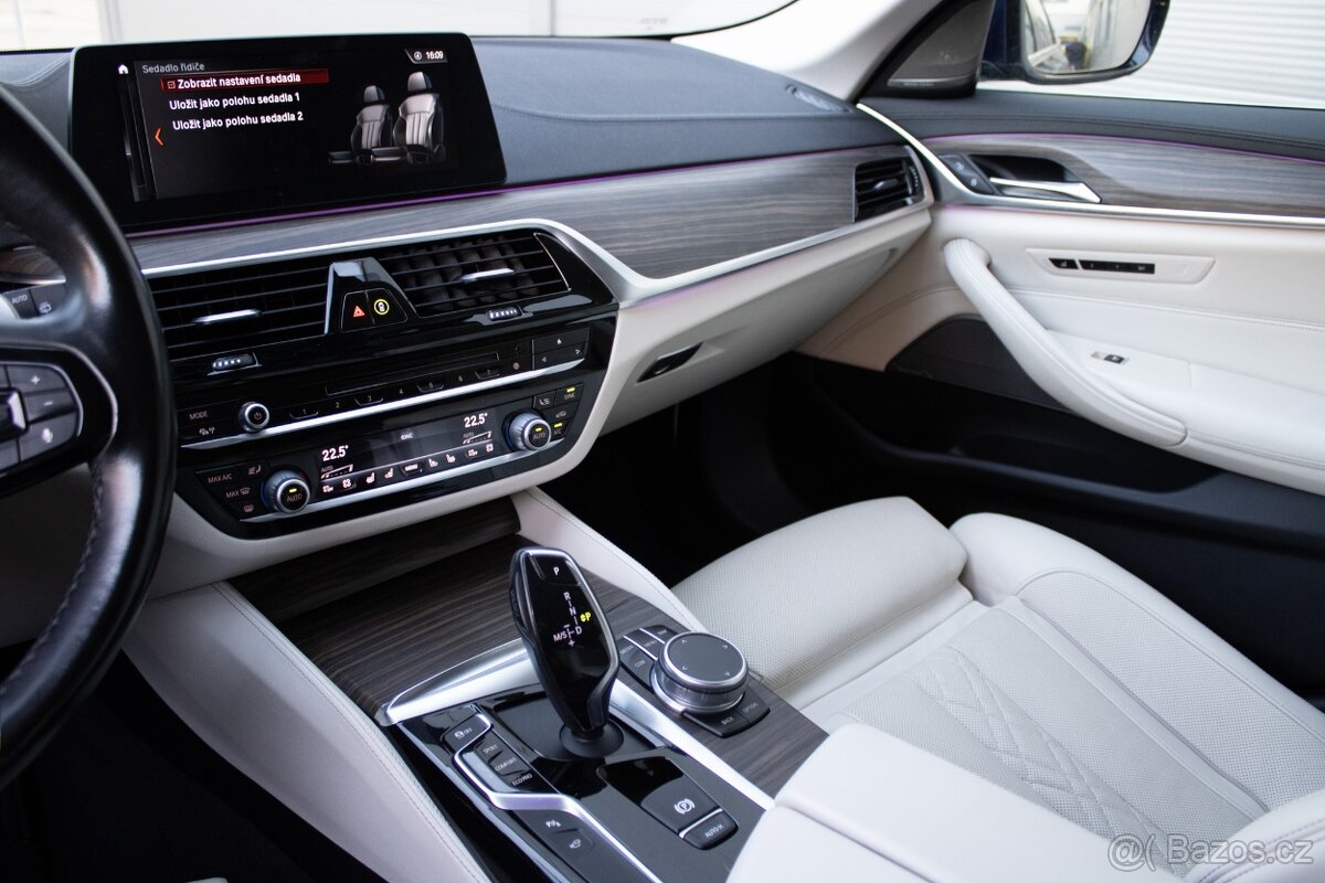 elegantní BMW 530D xDrive Luxury Line z roku 2018 - 16
