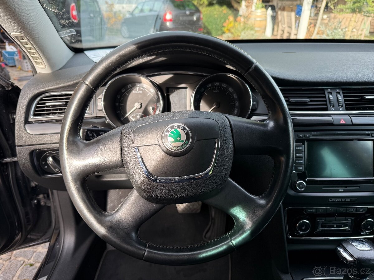 ŠKODA SUPERB KOMBI 2013 2.0TDI 103KW DSG AMBIETEN PLUS - 16