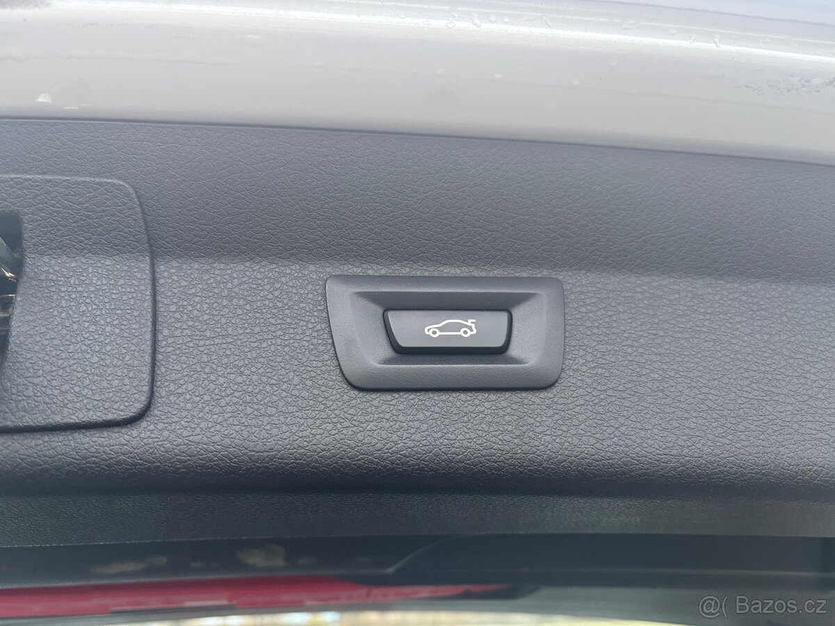 BMW 218i Grand Tourer - 16