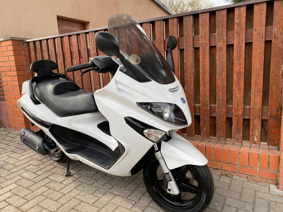 Piaggio X-Evo 125 (2015) - 16