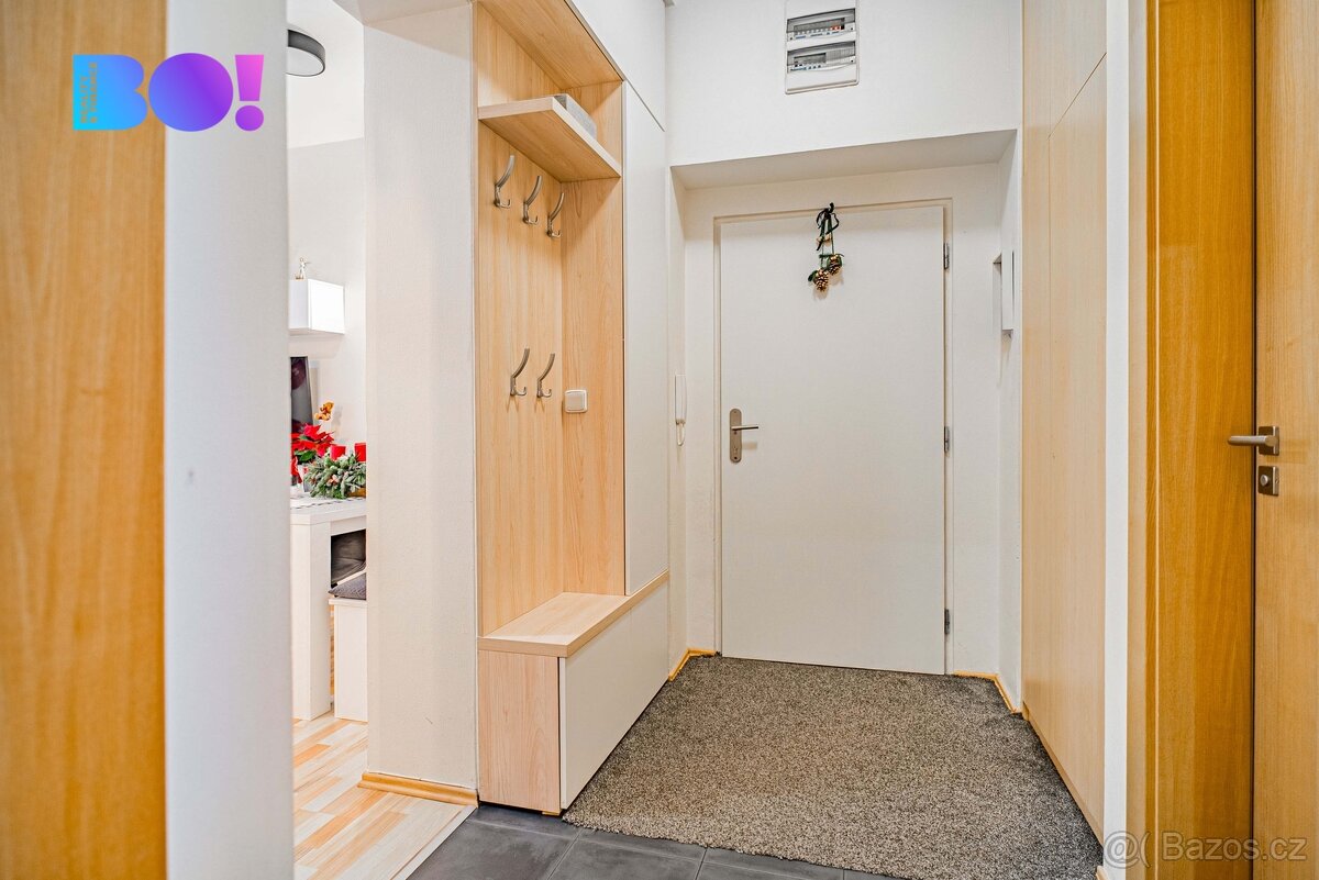 Stylové 3+kk po rekonstrukci v historické budově – Slezská O - 16