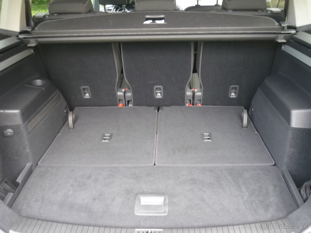 VW Touran, 1,6Tdi, rv 2018, 7 míst - 16