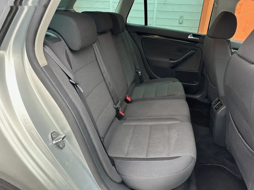 Volkswagen Golf, 1.4 TSI 90KW 1.maj.,NAVI - 16