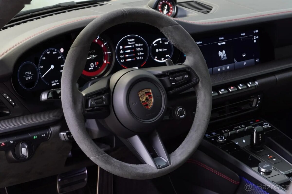 Porsche 911, Carrera 4 GTS - 16