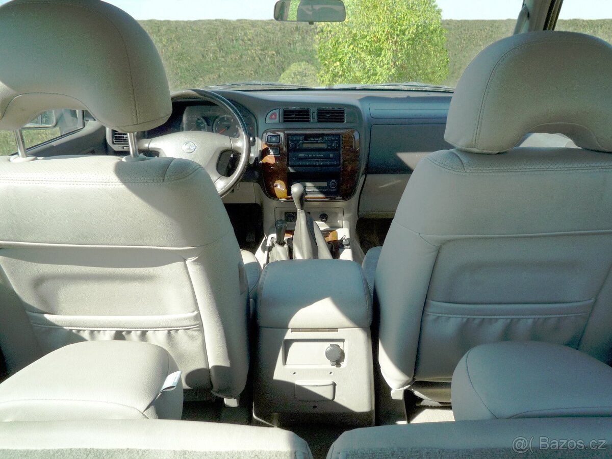 Nissan Patrol 3,0 GR - 16