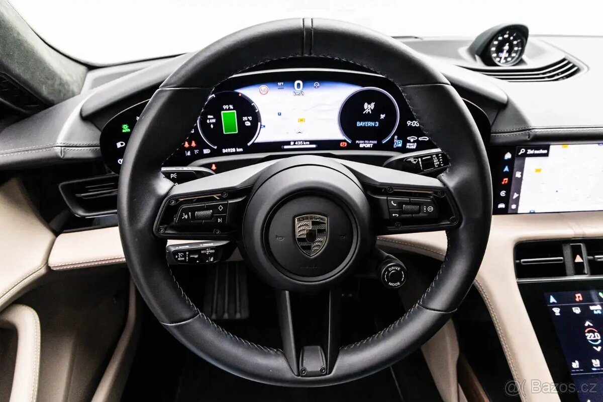 Porsche Taycan - 16