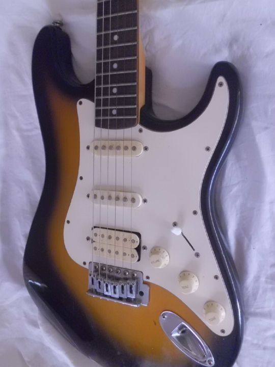 Pěkná starší Elektrická Kytara EPIPHONE - Model S 210 / VS - 16