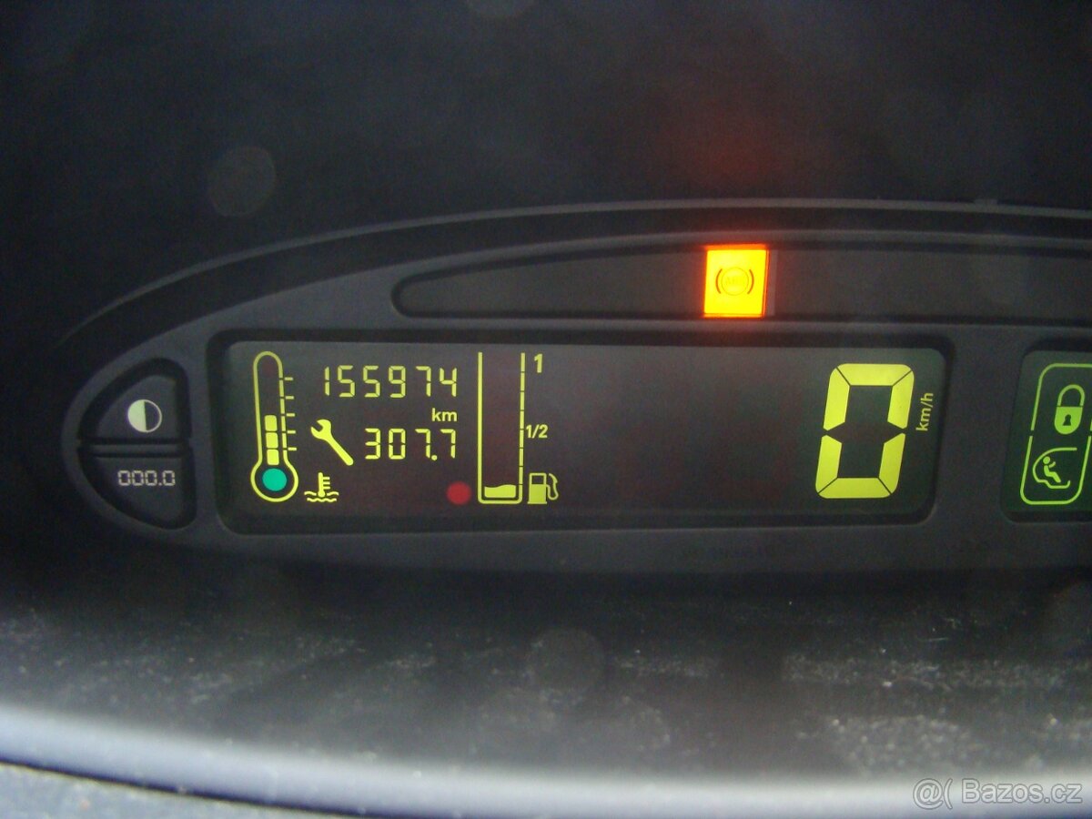 Citroën Xsara Picasso 1.6i ČR KLIMA - 16