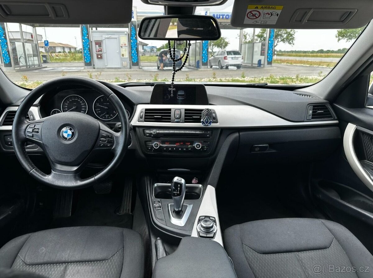 BMW 316d Touring - 16