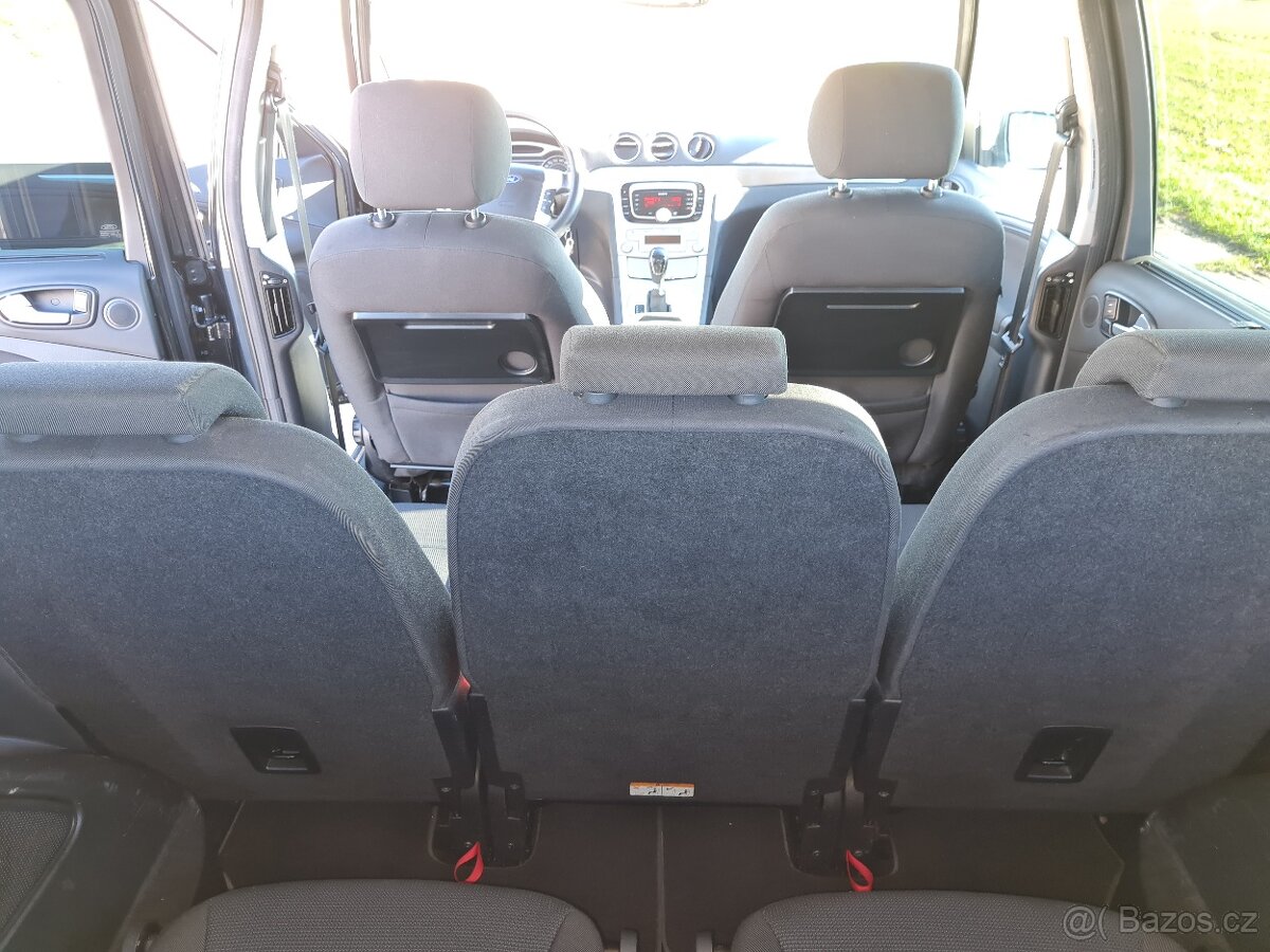 Ford Galaxy,2.0 TDCi,103 kW,7 míst,automat, tažné. - 16
