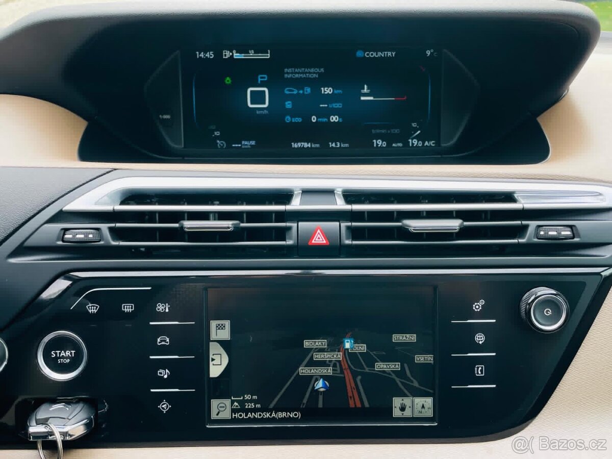 Citroën Grand C4 Picasso 2.0HDi AUT NAVIG LED 7 MÍST KAMERA - 16