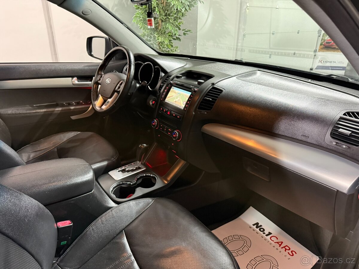 Kia Sorento 2,2 CRDI PREMIUM AUTOMAT KAMERA KEYLESS TOP - 16