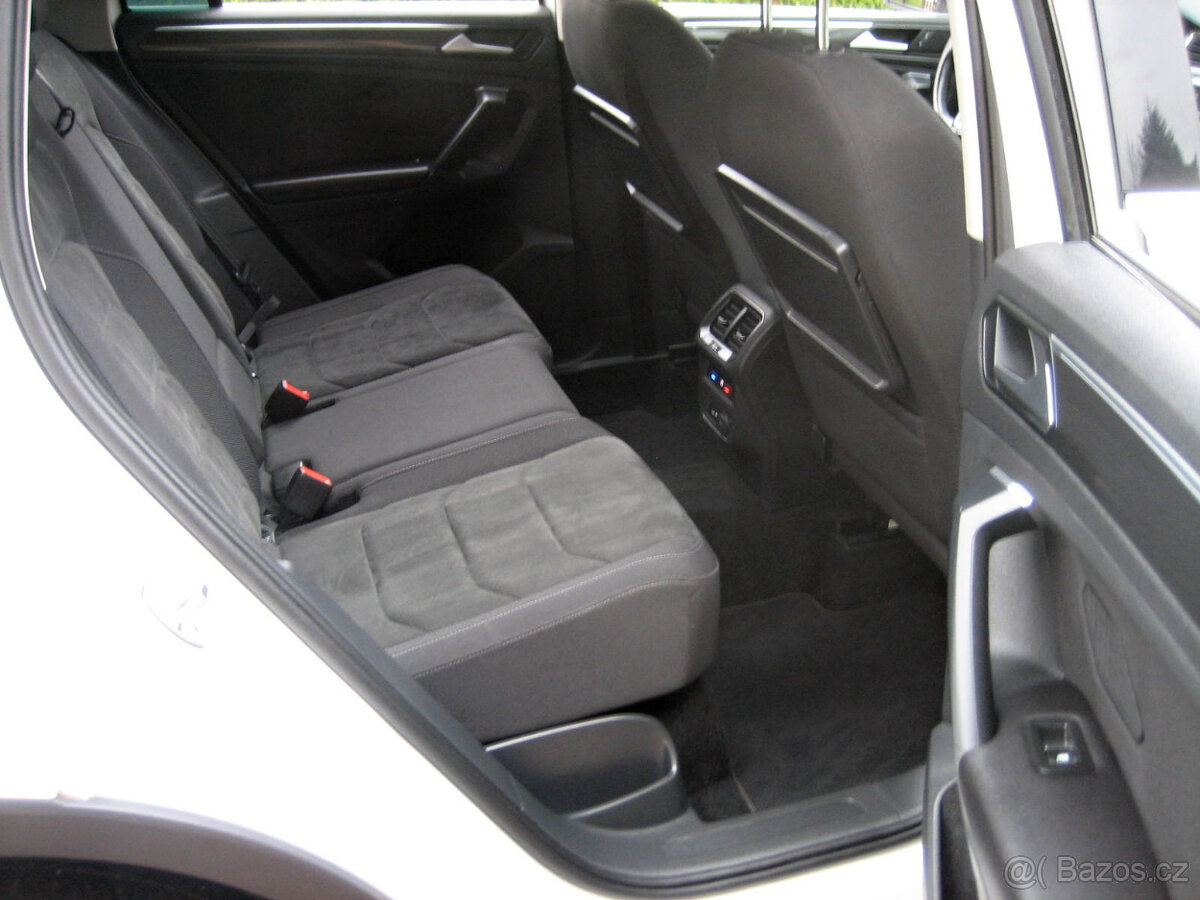 VW TIGUAN 2,0 TDI Highline 4x4 tažné 2x kola ACC DSG LED DPH - 16