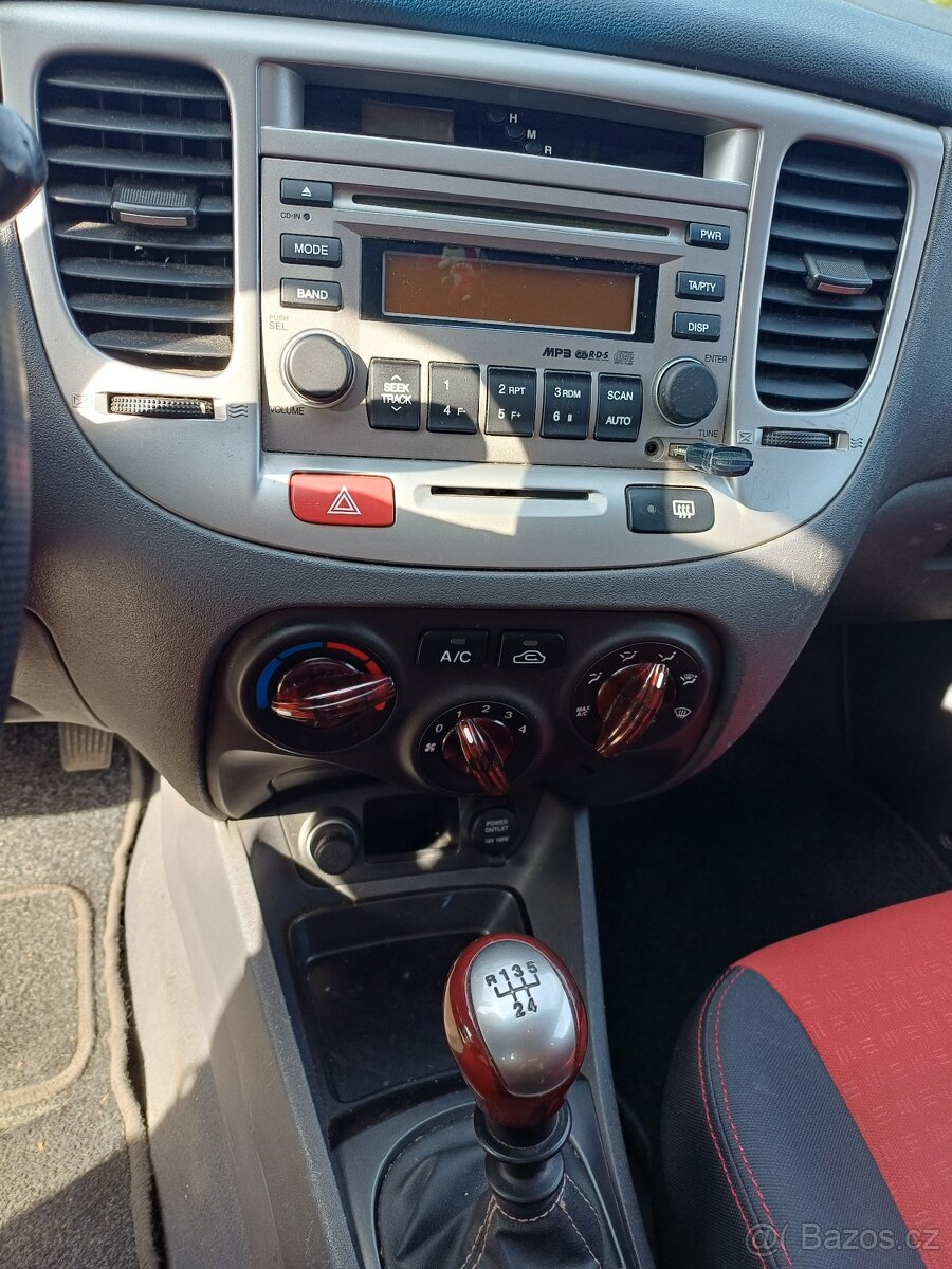 Kia rio, Prvni majitel, klima,plus sada litych kol - 16
