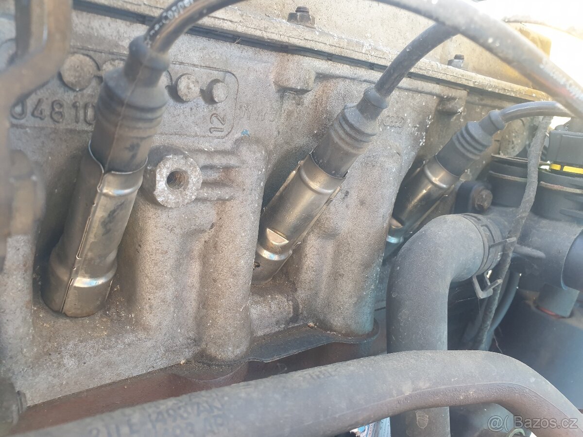 Motor VW 2.0 benzín 85kw - 16